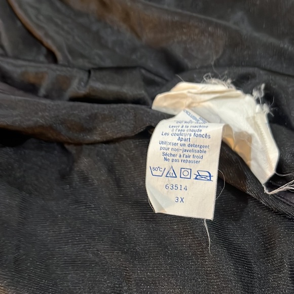 3X UnderCover Wear black satin & lace lingerie - Picture 6 of 6